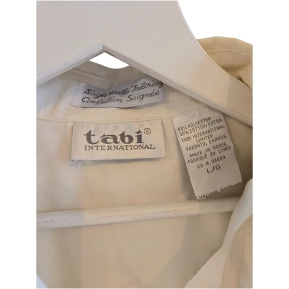 Vintage Embroidered Beige Cardigan Knit Sweater Vest with Dog Embroidered Blouse - Picture 9 of 9